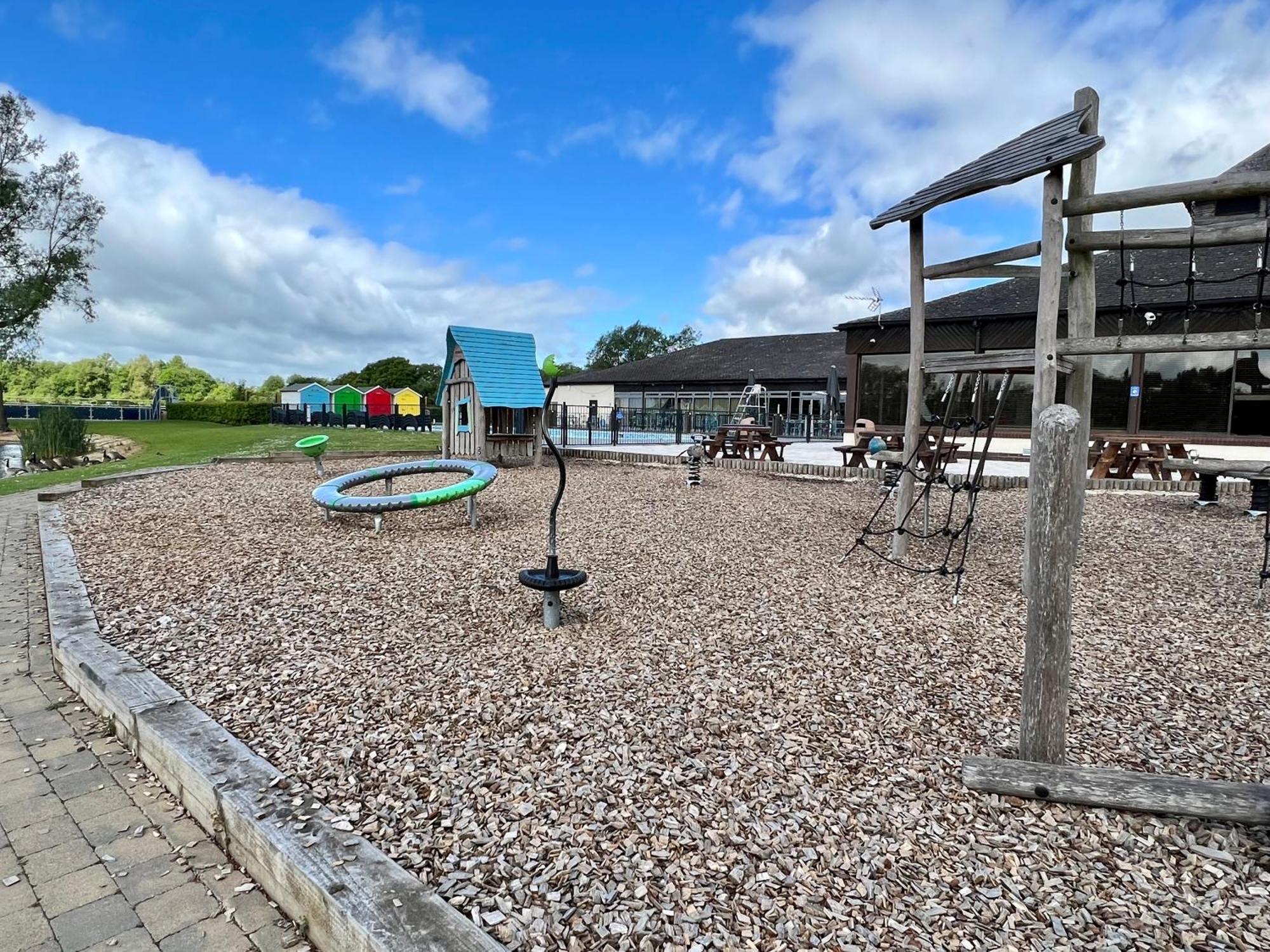 Reeds View Holiday Lodge South Cerney Exterior foto